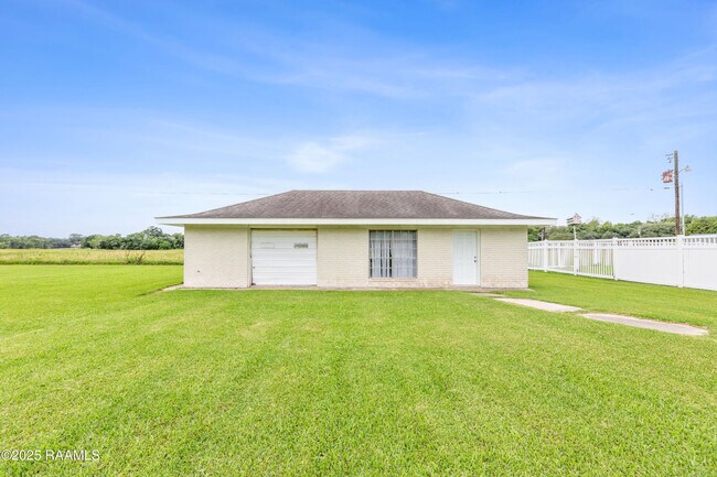 Building Photo - 2508 Ferris Rd