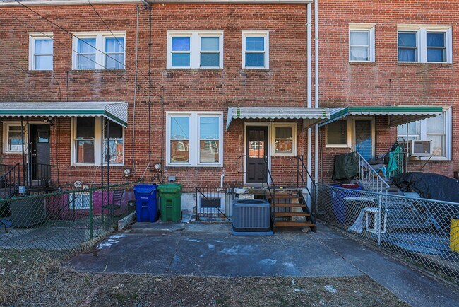Foto del edificio - 6426 O'Donnell St