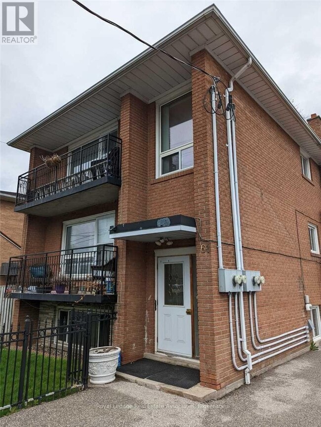 Building Photo - 61 Mississauga Rd N