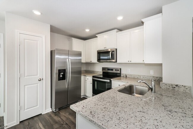 Foto del edificio - 7522 Thrips Ln