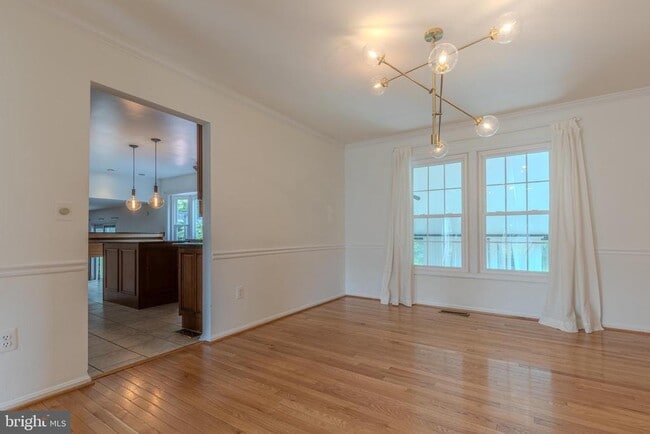 Building Photo - 3929 Sunflower Cir