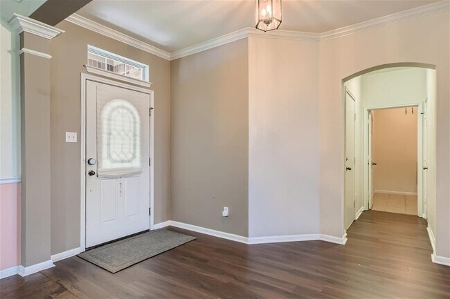 Foto del edificio - 1504 Weatherford Dr