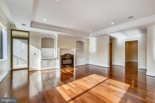 Foto del edificio - 1450 Emerson Ave