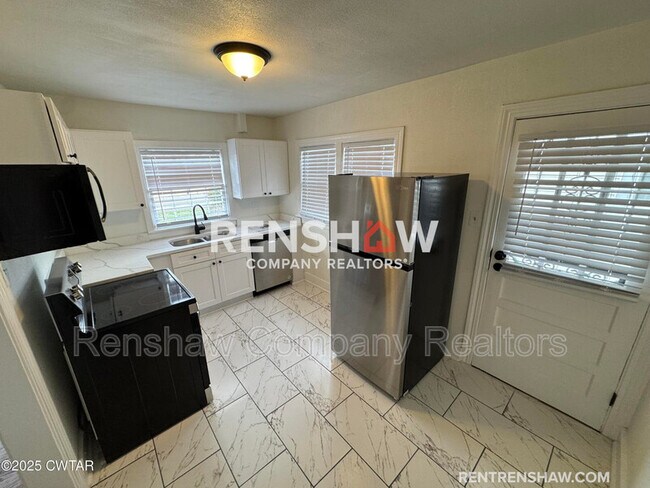 Foto del edificio - 1163 Hollywood Dr