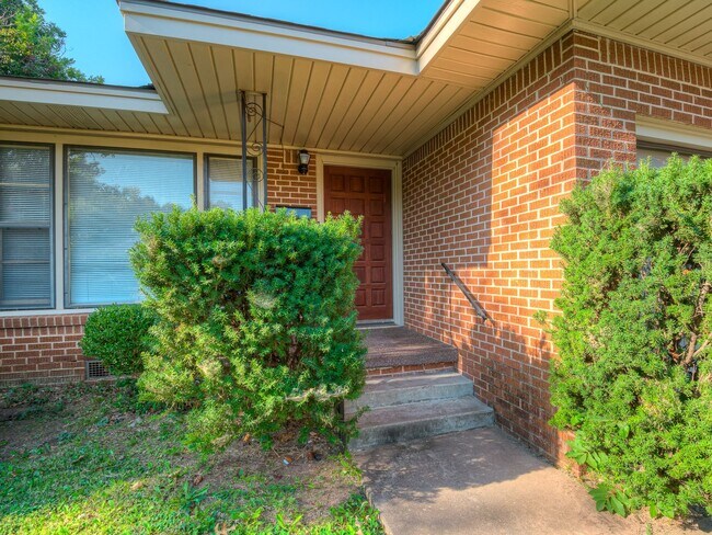 Foto del edificio - 1620 Caddell Ln