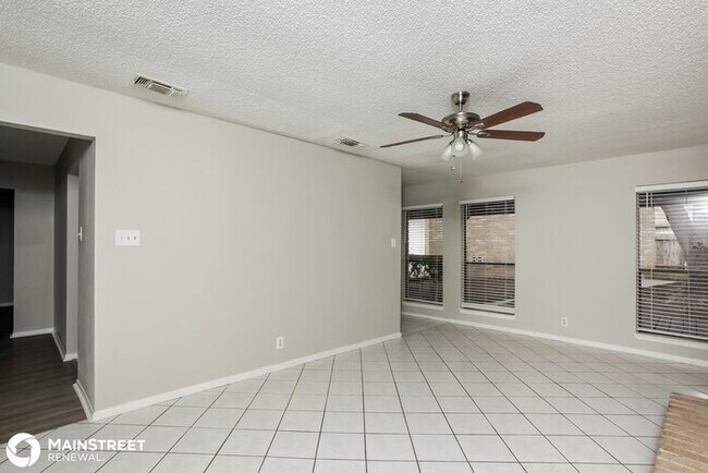 Foto del edificio - 12014 Wilderness Trail, Live Oak, TX 78233