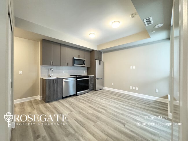 Building Photo - Brand New 1 Bed 1 Bath with Parking