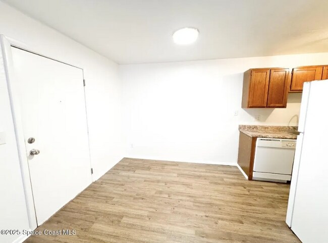 Foto del edificio - 2130 Forest Knoll Dr NE