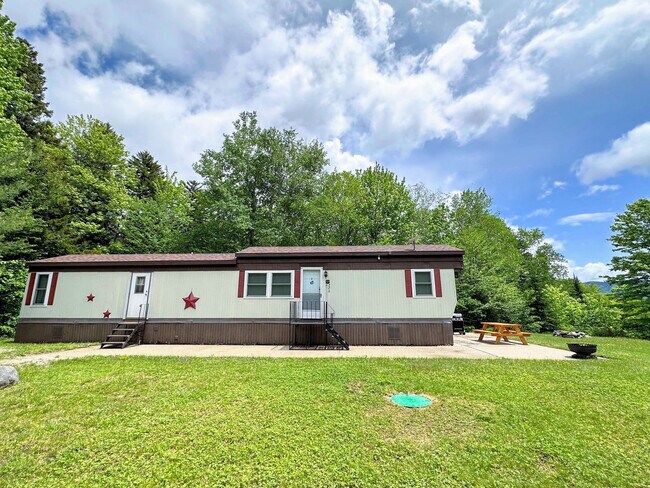 Building Photo - 226 Old Cherry Mountain Rd