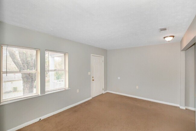 Foto del edificio - 2 br, 1 bath House - 185 Lawton Street SW