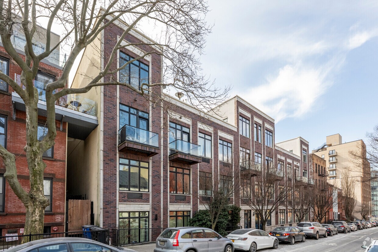Foto principal - 182 15th St