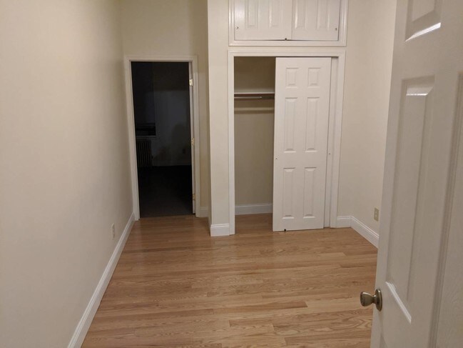 Building Photo - 41st Street | 30th Avenue | 2/1