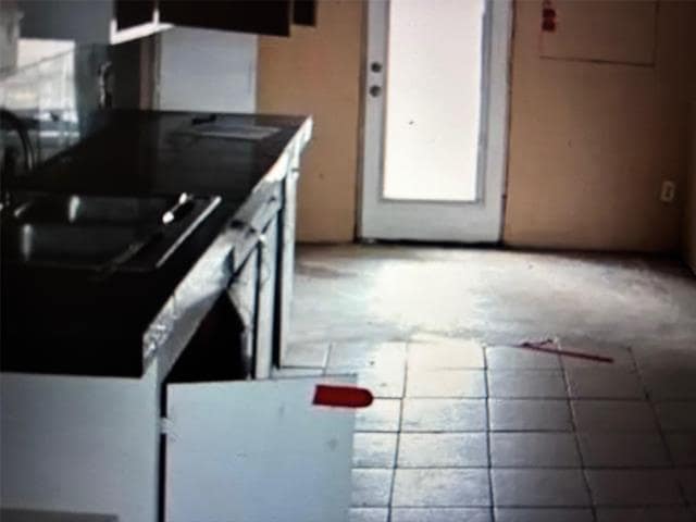 Building Photo - 2385 Tyler St