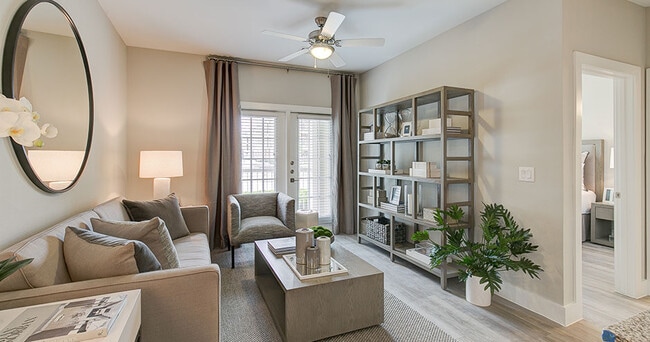 Building Photo - Riverhaus Creekside