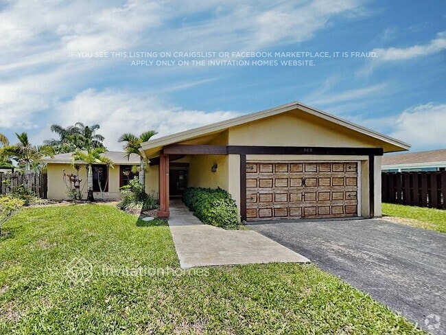 Building Photo - 562 SW 168th Way