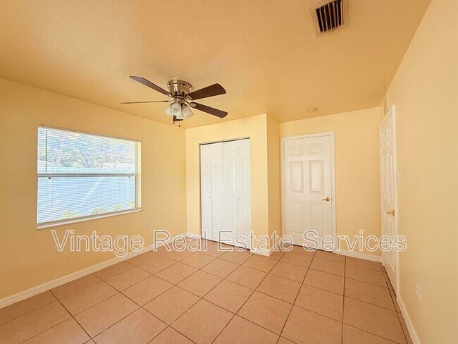 Foto del edificio - 976 22nd Ave S