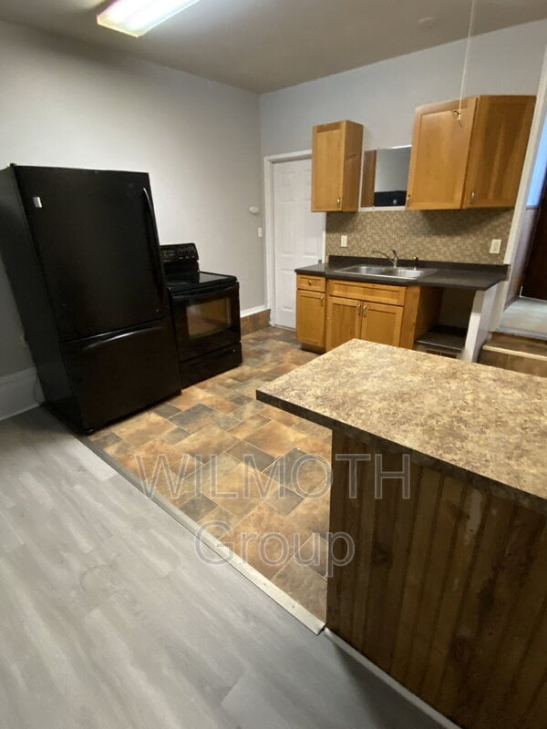 Foto del edificio - 1106 N Gale St