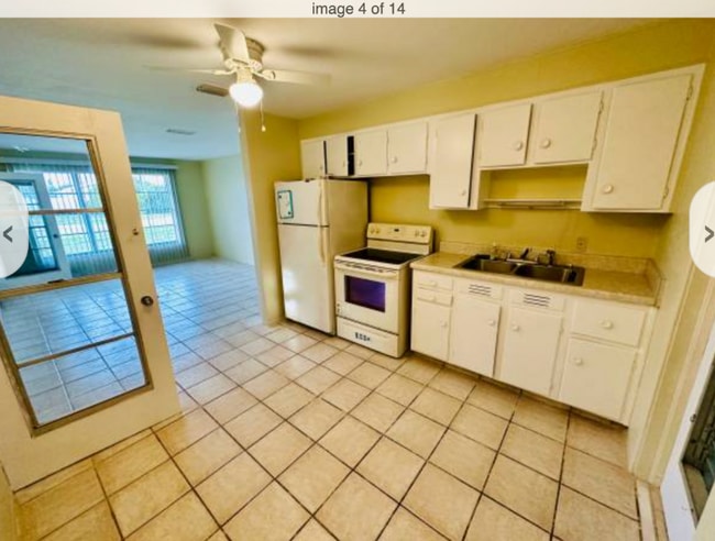 Building Photo - 21 Rivershore Dr