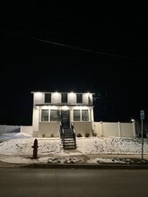 Building Photo - 112 Thurber St