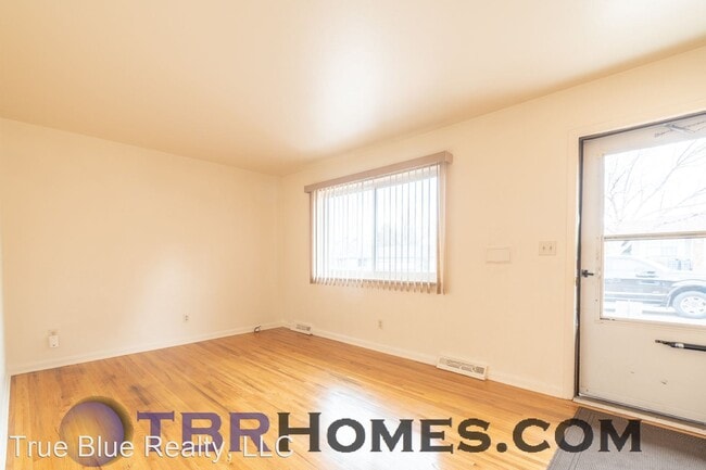 Building Photo - 2 br, 1 bath House - 175 S Cody St