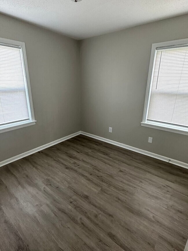 Foto del edificio - Cute 3 bedroom home move in ready