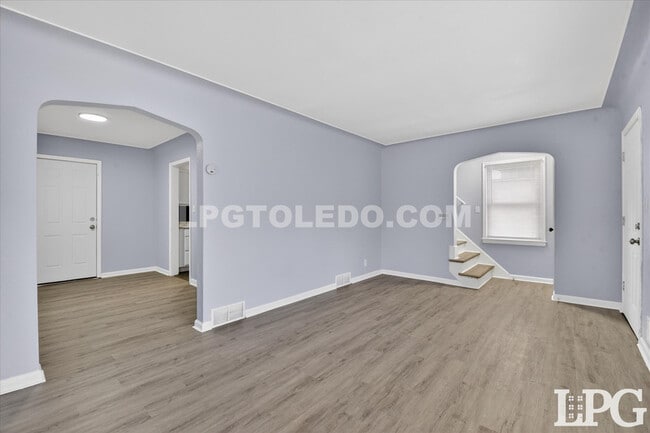 Foto del edificio - 1665 Burgoyne Dr