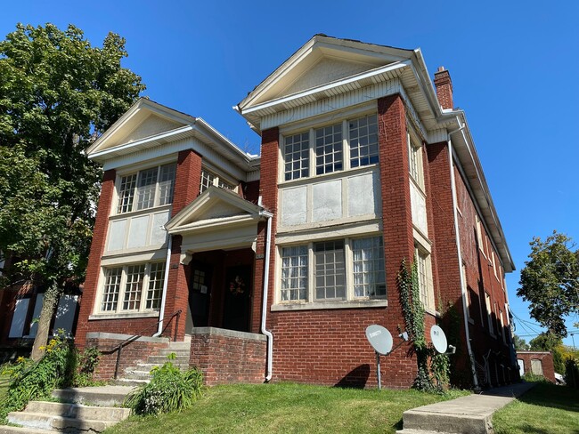 Building Photo - 60 Winner Ave