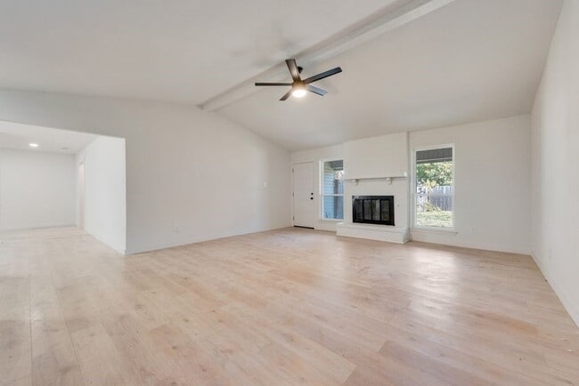 Building Photo - 4214 Osage Dr