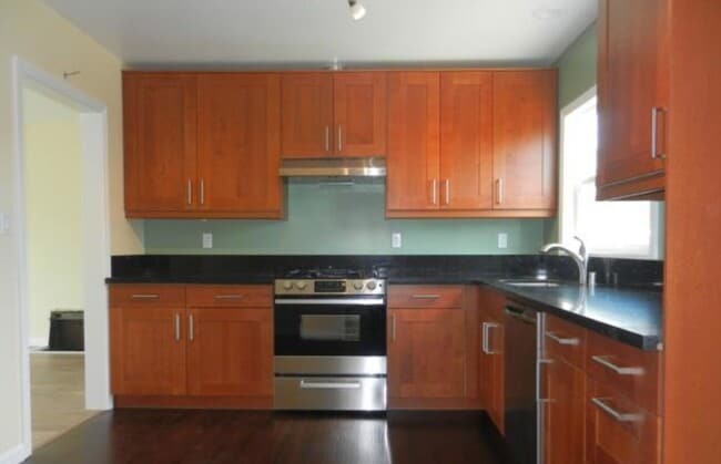 Building Photo - 5712 Lorelei Ave
