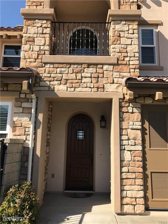 3931 Prima Buca, Yorba Linda, CA 92886 Townhome Rentals in Yorba