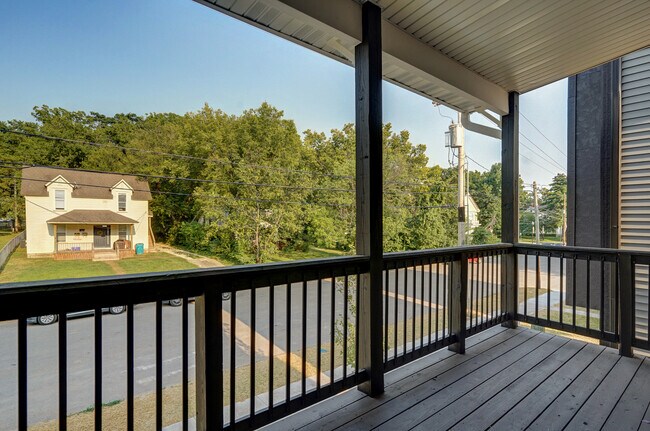 Foto del edificio - 319 S Florence Ave