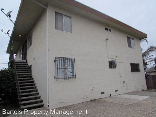 Building Photo - 2 br, 1 bath House - 706 20th St