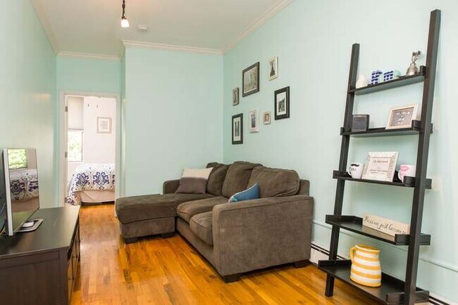newly painted living room - 413 1st St