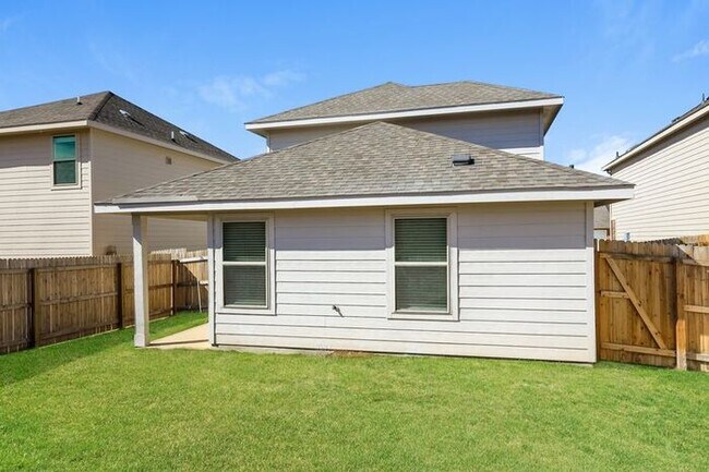 Building Photo - 9406 Dogwood Hill