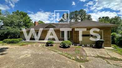 Building Photo - 365 Killough Cir