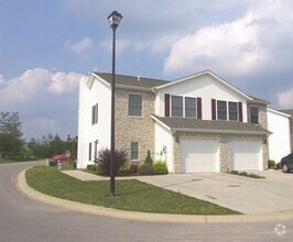 Building Photo - 2614 E Oaklawn Ct