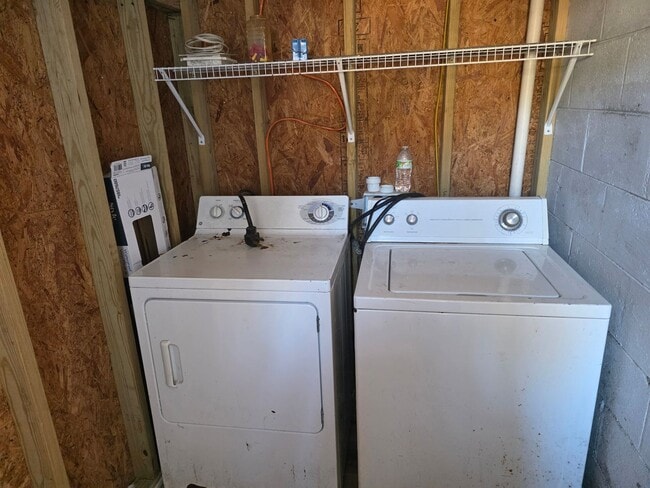 Foto del edificio - Very nice cute little house. 2 bedroom, 1 bath