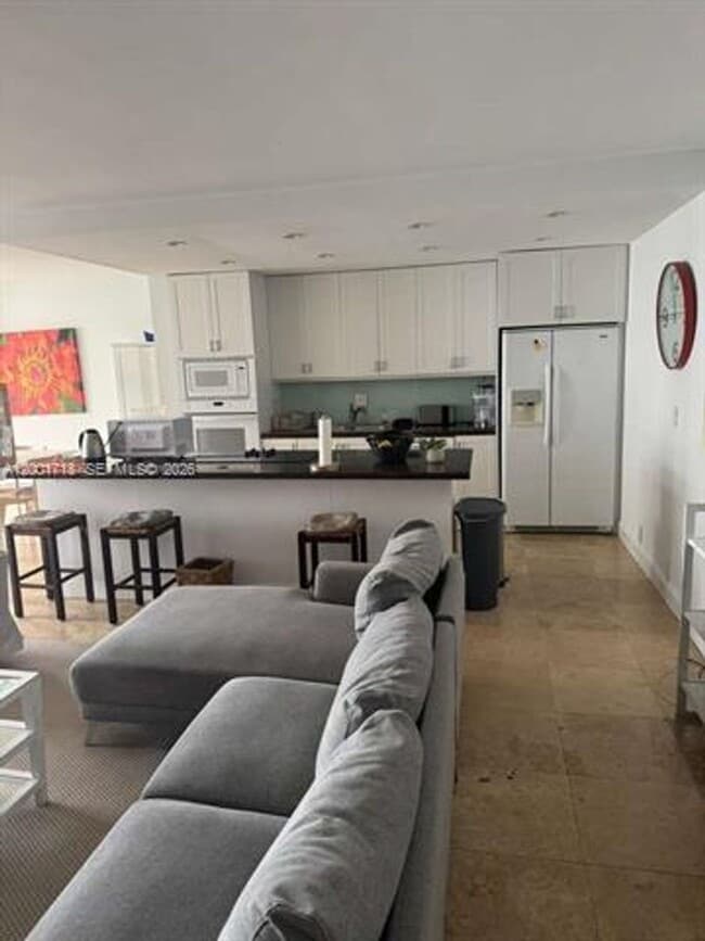 Photo - 121 Crandon Blvd Apartment