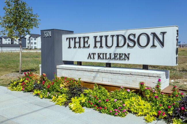 Entrance Sign - The Hudson at Killeen