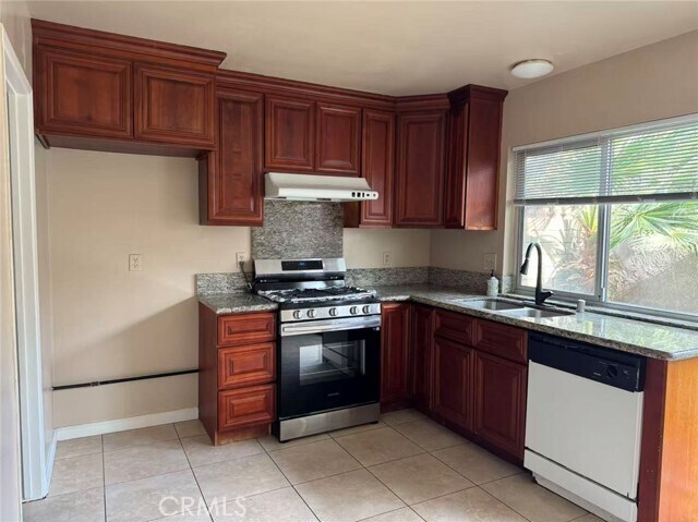 Foto del edificio - 751 Windwood Dr