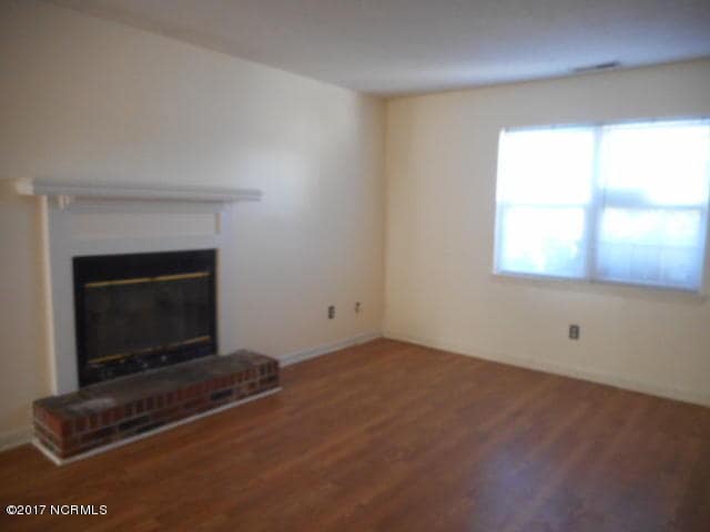 Building Photo - 388 Riggs Rd