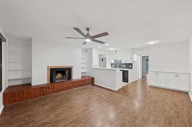 Foto del edificio - 505 W 7th St