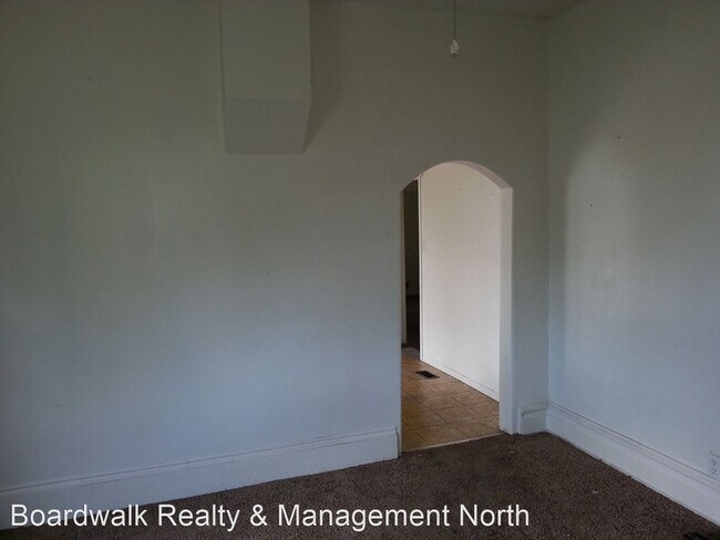 Foto del edificio - 2 br, 1 bath House - 686 30th St