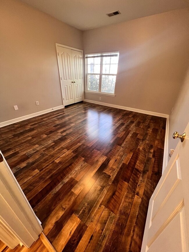 Foto del edificio - 16324 Redstone Mountain Ln