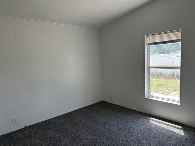 Building Photo - 1200 McKinley Ave