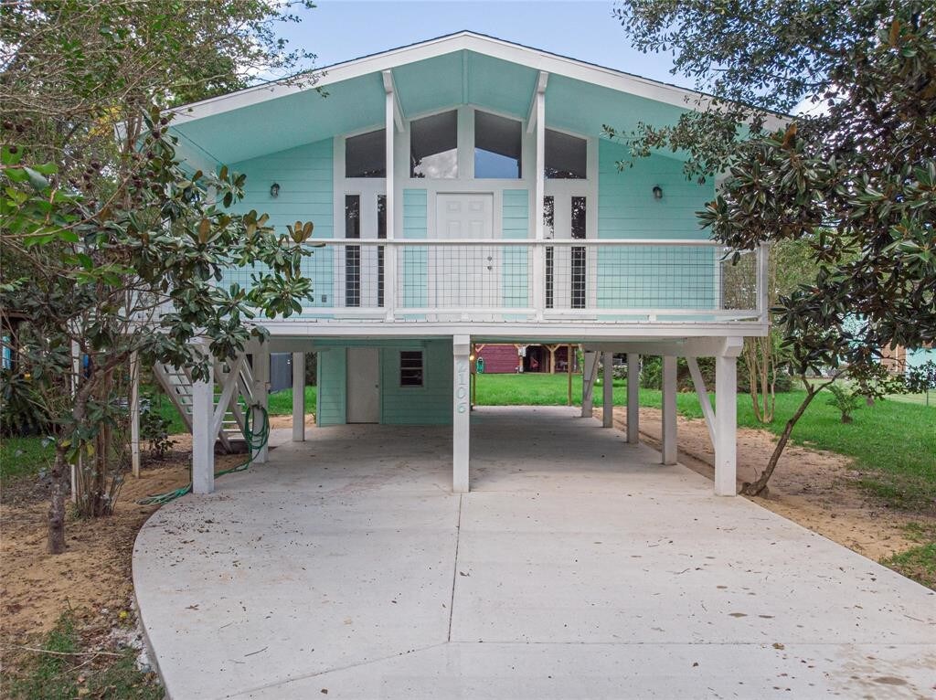 2106 Sequoia St, Kemah, TX 77565 House for Rent in Kemah, TX