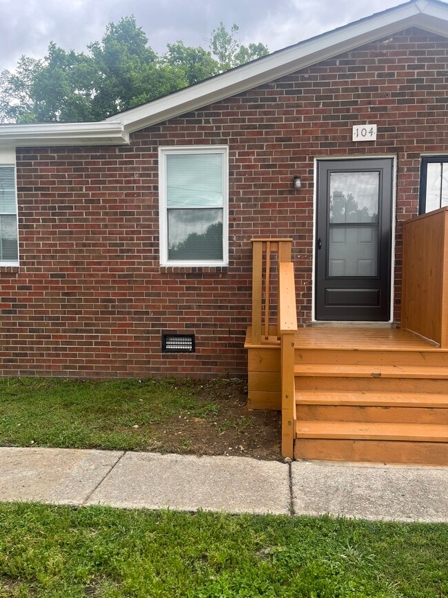 Building Photo - 104 Tuckahoe Square E