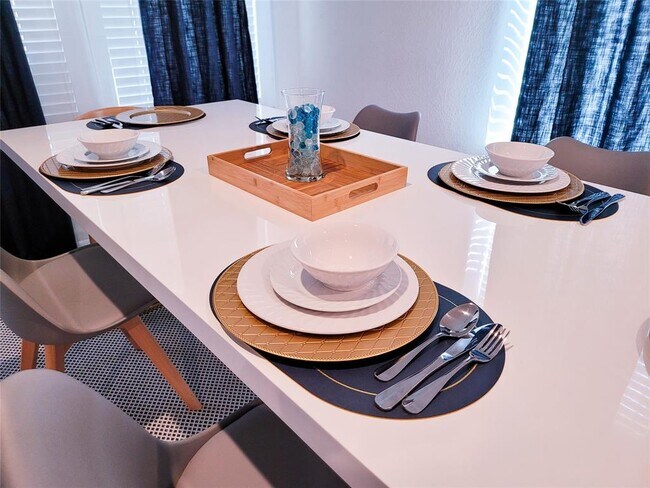 Foto del edificio - 12811 Southborough Ln