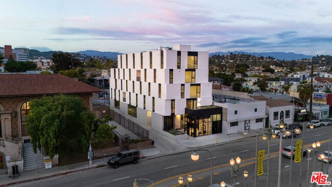Building Photo - 4575 Santa Monica Blvd