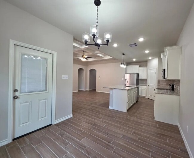 Building Photo - 408 Eldon Cir